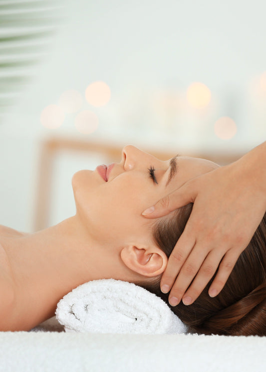 Signature Massage with Hot Stones on the Back: 1hour